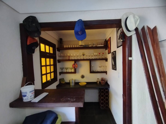 Imagem Casa com 6 Quartos à Venda,  em Guaiúba - Guarujá