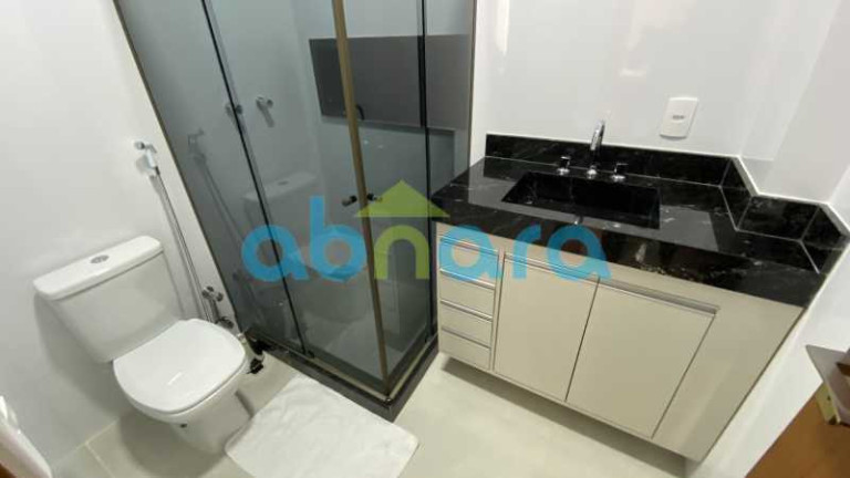 Imagem Apartamento com 2 Quartos à Venda, 63 m² em Copacabana - Rio De Janeiro Imagem Apartamento com 2 Quartos à Venda, 63 m² em Copacabana - Rio De Janeiro