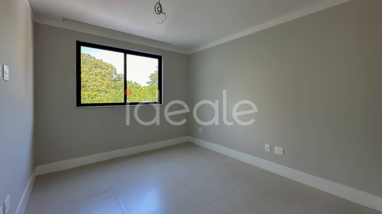 Imagem Casa de Condomínio com 5 Quartos à Venda, 380 m² em Barra Da Tijuca - Rio De Janeiro Imagem Casa de Condomínio com 5 Quartos à Venda, 380 m² em Barra Da Tijuca - Rio De Janeiro
