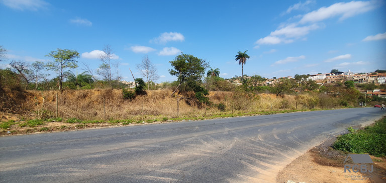 Terreno à Venda,  em Novo Retiro - Esmeraldas