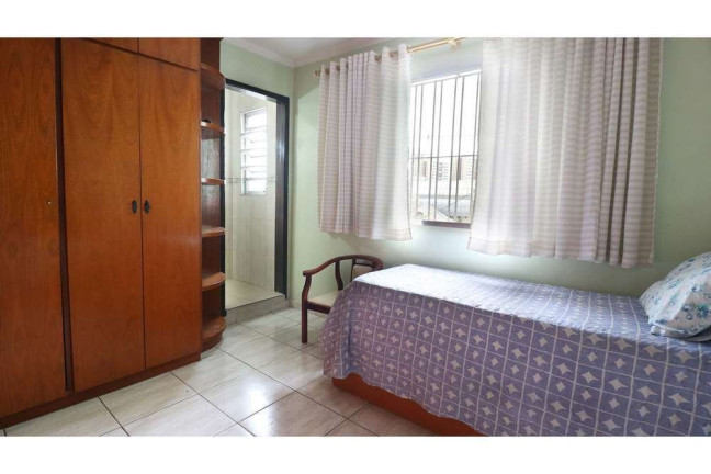 Imagem Casa com 4 Quartos à Venda, 149 m² em Campo Limpo - São Paulo Imagem Casa com 4 Quartos à Venda, 149 m² em Campo Limpo - São Paulo