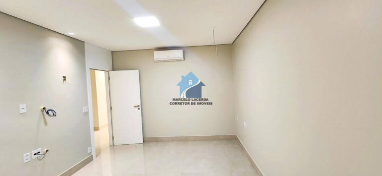 Imagem Casa com 4 Quartos à Venda, 490 m² em Chapada - Manaus Imagem Casa com 4 Quartos à Venda, 490 m² em Chapada - Manaus