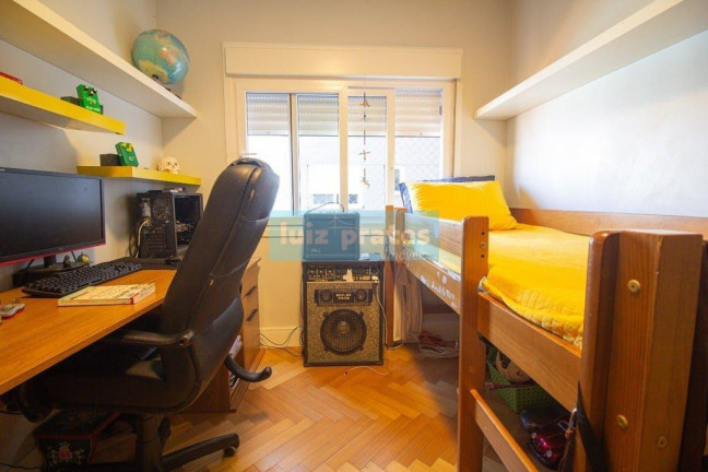 Imagem Apartamento com 3 Quartos à Venda, 129 m² em Menino Deus - Porto Alegre