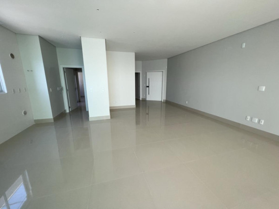 Imagem Apartamento com 4 Quartos à Venda, 240 m² em Meia Praia - Itapema Imagem Apartamento com 4 Quartos à Venda, 240 m² em Meia Praia - Itapema