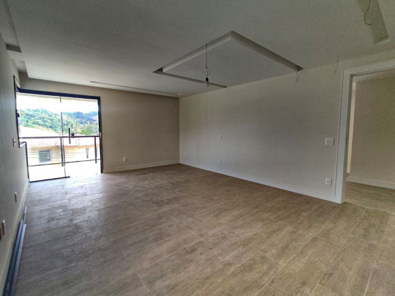 Imagem Casa com 5 Quartos à Venda, 450 m² em Golfe - Teresópolis Imagem Casa com 5 Quartos à Venda, 450 m² em Golfe - Teresópolis