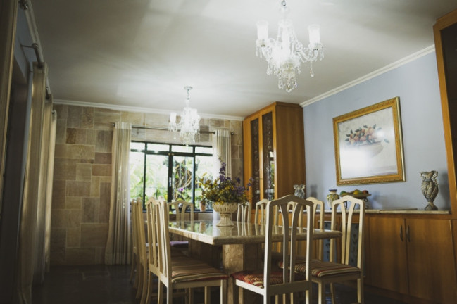 Imagem Casa com 4 Quartos à Venda, 328 m² em Colinas Dos álamos - Valinhos