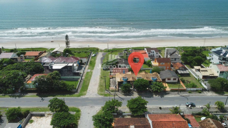 Casa com 2 Quartos à Venda, 37 m² em Barra Do Sai - Itapoá