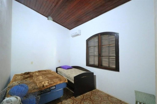 Imagem Casa com 3 Quartos à Venda, 220 m² em Belmira Novaes - Peruibe