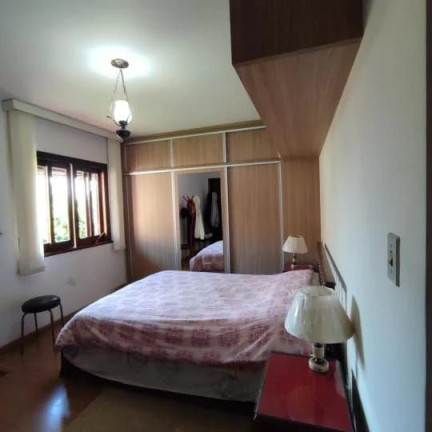 Imagem Casa com 5 Quartos à Venda, 240 m² em São Lourenço - Curitiba