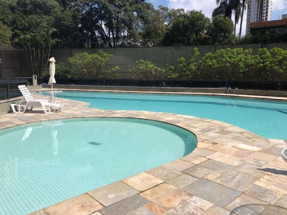 Apartamento com 3 Quartos à Venda, 242 m² em Vila Suzana - São Paulo