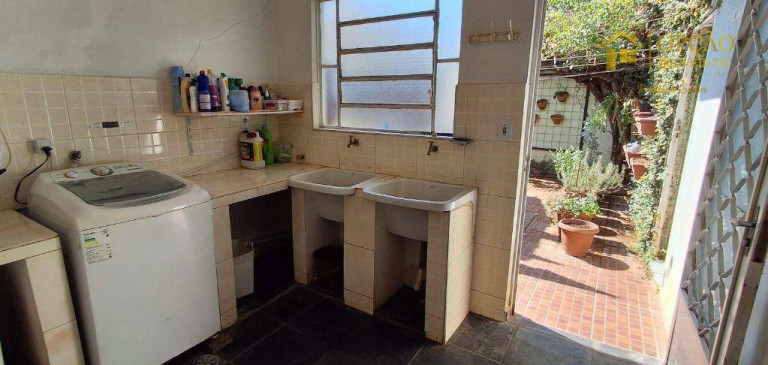 Imagem Casa com 4 Quartos à Venda, 400 m² em Vila Santa Rosa - Itu Imagem Casa com 4 Quartos à Venda, 400 m² em Vila Santa Rosa - Itu