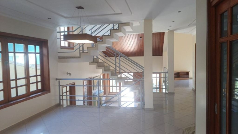 Imagem Sobrado com 4 Quartos à Venda, 335 m² em Caputera - Arujá Imagem Sobrado com 4 Quartos à Venda, 335 m² em Caputera - Arujá
