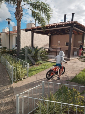 Imagem Casa de Condomínio com 2 Quartos à Venda, 56 m² em Restinga - Porto Alegre