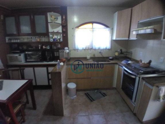 Imagem Casa com 4 Quartos à Venda, 250 m² em Itaipu - Niterói