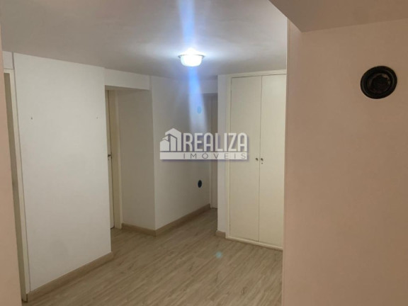 Imagem Apartamento com 4 Quartos à Venda, 242 m² em Centro - Uberaba Imagem Apartamento com 4 Quartos à Venda, 242 m² em Centro - Uberaba