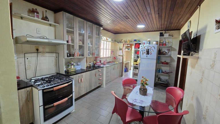 Imagem Casa com 3 Quartos à Venda, 255 m² em Lírio Do Vale - Manaus Imagem Casa com 3 Quartos à Venda, 255 m² em Lírio Do Vale - Manaus