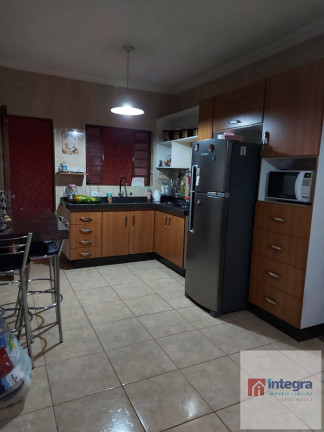 Imagem Casa com 3 Quartos à Venda, 241 m² em Jardim Cavinato - Limeira Imagem Casa com 3 Quartos à Venda, 241 m² em Jardim Cavinato - Limeira