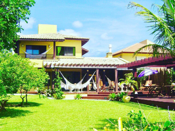 Casa com 6 Quartos à Venda, 260 m² em Mariscal - Bombinhas