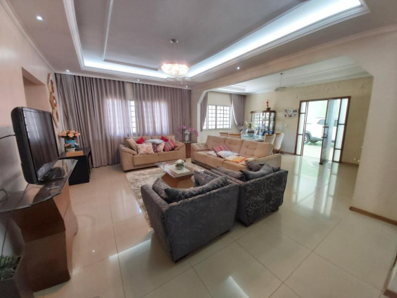 Imagem Casa com 4 Quartos à Venda, 360 m² em Guará I - Brasília Imagem Casa com 4 Quartos à Venda, 360 m² em Guará I - Brasília