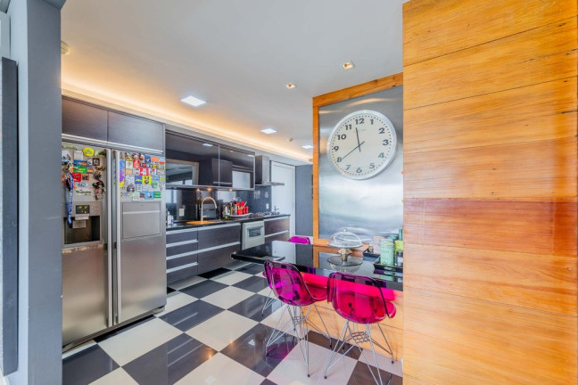Apartamento com 3 Quartos à Venda, 161 m² em Moinhos De Vento - Porto Alegre