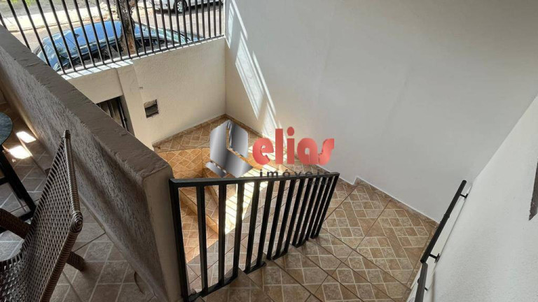Imagem Sobrado com 5 Quartos à Venda, 200 m² em Jardim Vânia Maria - Bauru Imagem Sobrado com 5 Quartos à Venda, 200 m² em Jardim Vânia Maria - Bauru