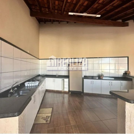 Imagem Casa com 4 Quartos à Venda, 500 m² em Conjunto Manoel Mendes - Uberaba Imagem Casa com 4 Quartos à Venda, 500 m² em Conjunto Manoel Mendes - Uberaba
