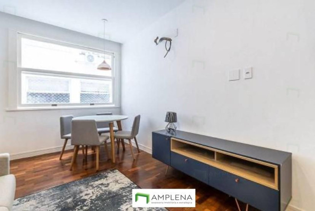 Imagem Apartamento com 2 Quartos à Venda, 80 m² em Copacabana - Rio De Janeiro