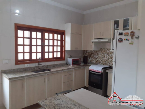 Imagem Casa com 3 Quartos à Venda, 238 m² em Jardim Maria Amélia - Jacareí Imagem Casa com 3 Quartos à Venda, 238 m² em Jardim Maria Amélia - Jacareí