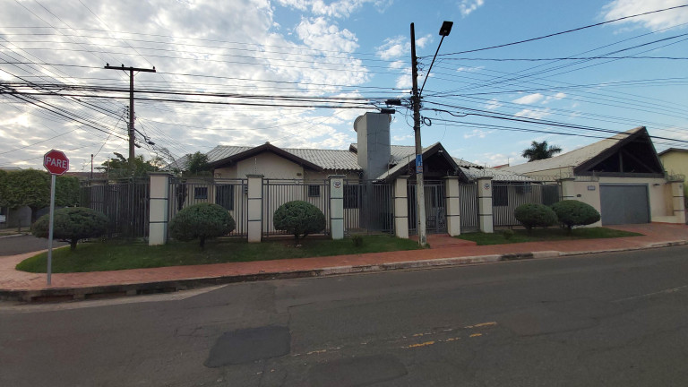 Imagem Casa com 3 Quartos à Venda, 252 m² em Vila Vilas Boas - Campo Grande Imagem Casa com 3 Quartos à Venda, 252 m² em Vila Vilas Boas - Campo Grande