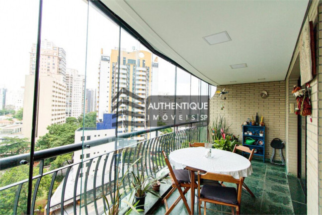 Apartamento com 3 Quartos à Venda, 153 m² em Vila Nova Conceição - São Paulo