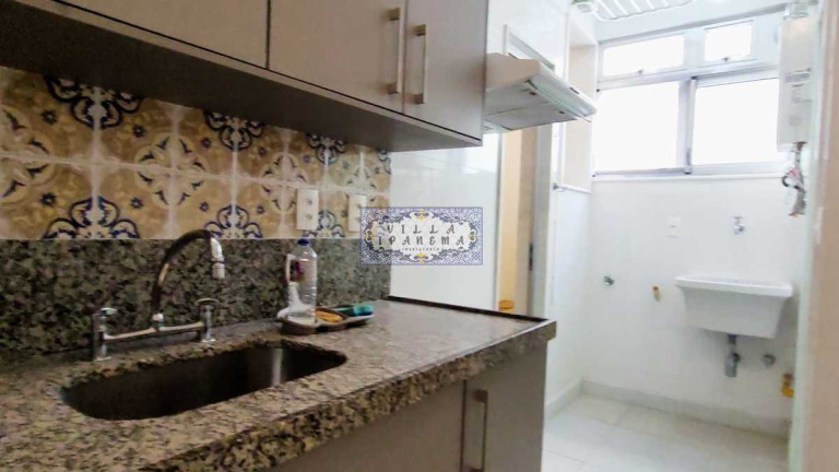 Imagem Apartamento com 2 Quartos à Venda, 65 m² em Copacabana - Rio De Janeiro Imagem Apartamento com 2 Quartos à Venda, 65 m² em Copacabana - Rio De Janeiro