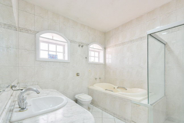 Imagem Casa de Condomínio com 4 Quartos à Venda, 450 m² em Caxingui - São Paulo