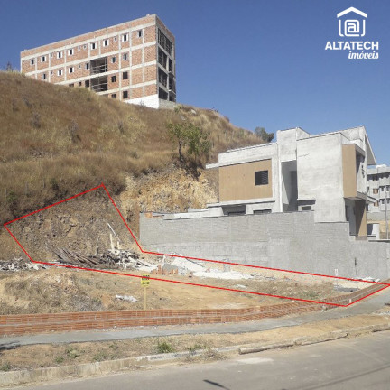Imagem Terreno à Venda, 450 m² em Alamedas - Poços De Caldas Imagem Terreno à Venda, 450 m² em Alamedas - Poços De Caldas