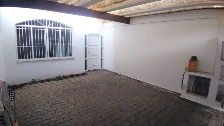 Casa com 4 Quartos à Venda, 220 m² em Vila Inglesa - São Paulo