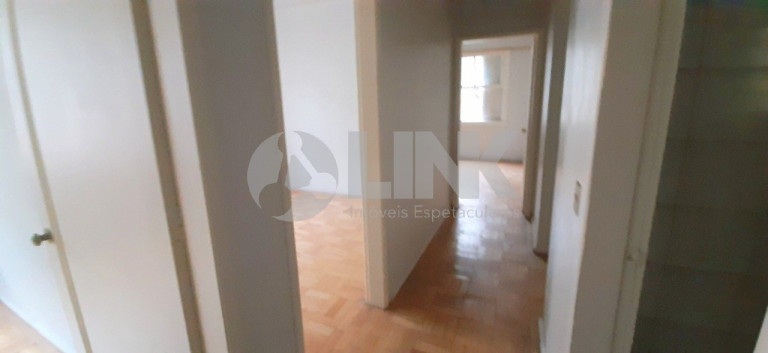 Imagem Apartamento com 3 Quartos à Venda, 85 m² em Menino Deus - Porto Alegre Imagem Apartamento com 3 Quartos à Venda, 85 m² em Menino Deus - Porto Alegre