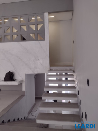 Imagem Sobrado com 4 Quartos à Venda, 262 m² em Jardim Bela Vista - Santo André Imagem Sobrado com 4 Quartos à Venda, 262 m² em Jardim Bela Vista - Santo André