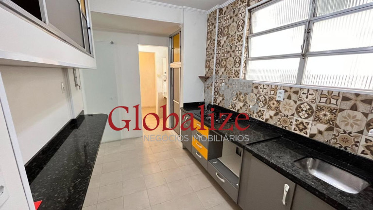 Imóvel com 2 Quartos à Venda, 73 m² em José Menino - Santos