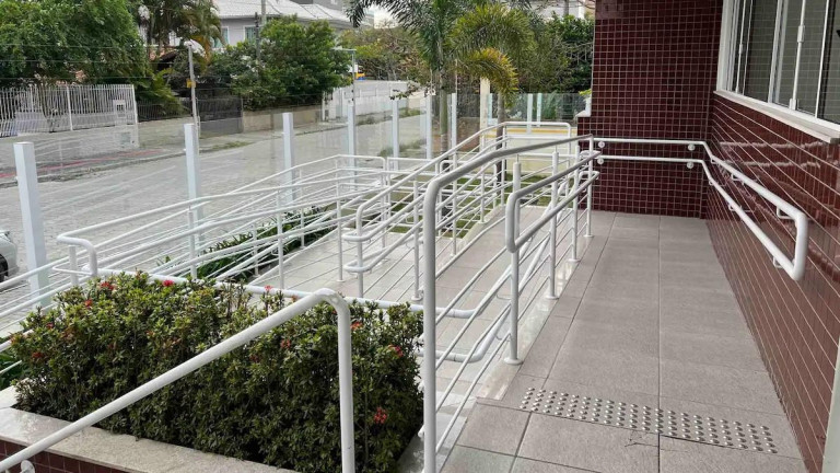 Imagem Apartamento com 2 Quartos para Alugar, em Canasvieiras - Florianópolis Imagem Apartamento com 2 Quartos para Alugar, em Canasvieiras - Florianópolis