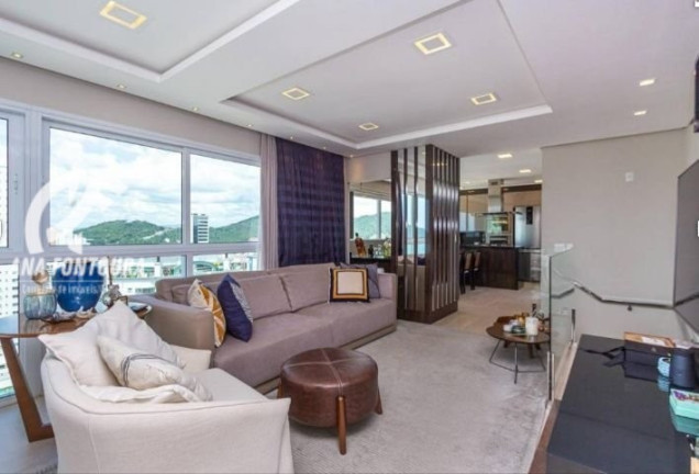 Imagem Cobertura com 3 Quartos à Venda, 222 m² em Pioneiros - Balneário Camboriú