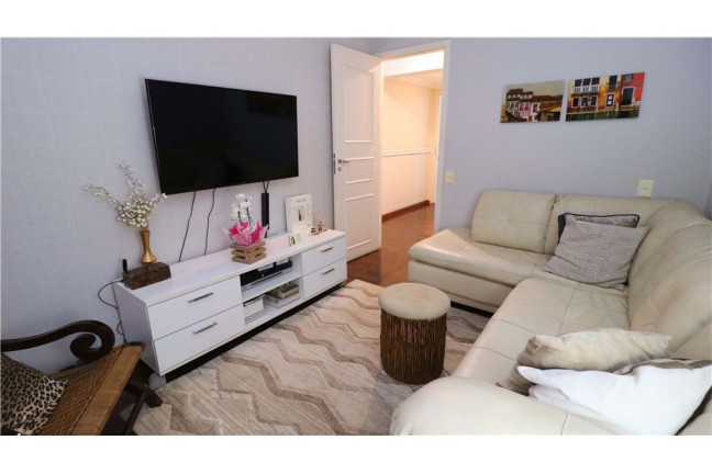 Imagem Imóvel com 3 Quartos à Venda, em Pinheiros - São Paulo Imagem Imóvel com 3 Quartos à Venda, em Pinheiros - São Paulo