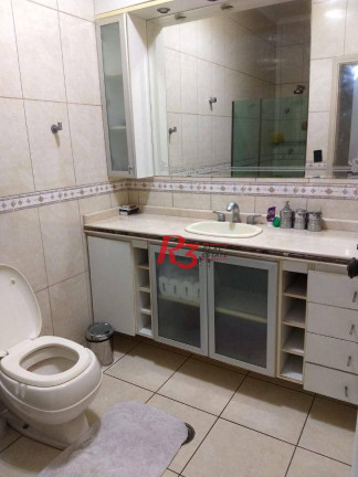 Imagem Sobrado com 4 Quartos à Venda, 200 m² em Campo Grande - Santos