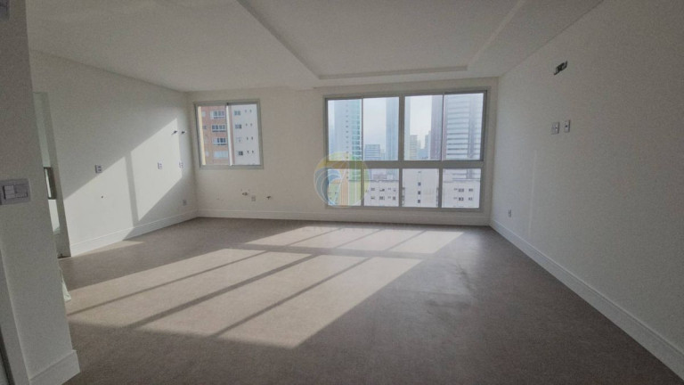 Imagem Apartamento com 4 Quartos à Venda, 142 m² em Centro - Balneário Camboriú Imagem Apartamento com 4 Quartos à Venda, 142 m² em Centro - Balneário Camboriú