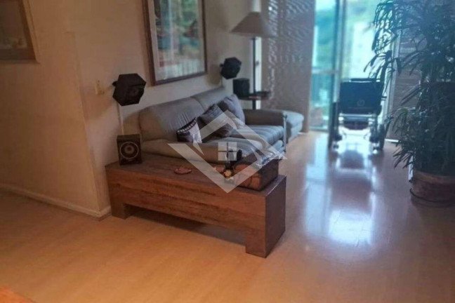 Imagem Apartamento com 2 Quartos à Venda, 60 m² em Cosme Velho - Rio De Janeiro Imagem Apartamento com 2 Quartos à Venda, 60 m² em Cosme Velho - Rio De Janeiro