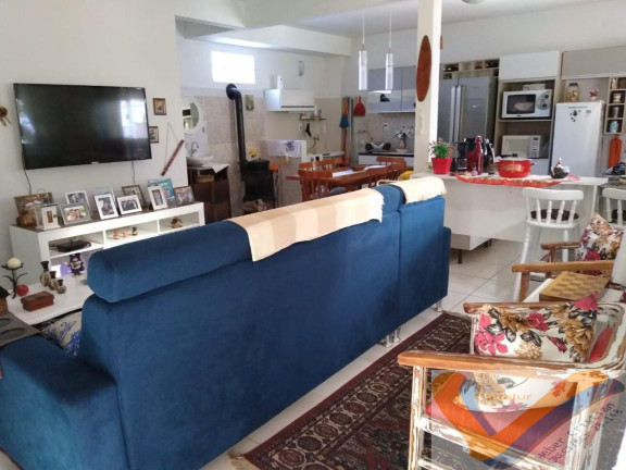 Imagem Casa com 3 Quartos à Venda, 157 m² em São João Do Rio Vermelho - Florianópolis