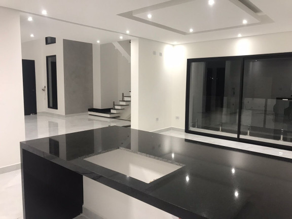 Imagem Sobrado com 4 Quartos à Venda, 331 m² em Suru - Santana De Parnaíba