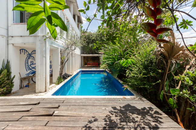 Casa com 3 Quartos à Venda, 333 m² em Sumaré - São Paulo