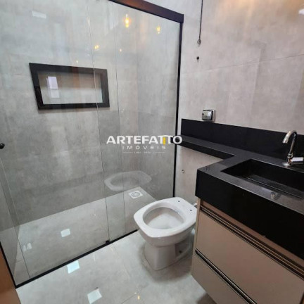 Imagem Casa com 3 Quartos à Venda, 140 m²