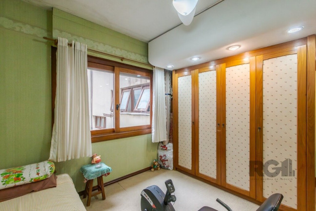 Imagem Imóvel com 3 Quartos à Venda,  em Rio Branco - Porto Alegre