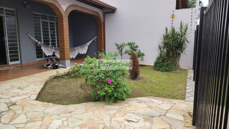 Imagem Casa com 3 Quartos à Venda, 290 m² em Centro - Ubatuba Imagem Casa com 3 Quartos à Venda, 290 m² em Centro - Ubatuba