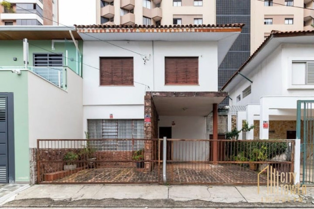 Casa com 3 Quartos à Venda, 196 m² em Indianópolis - São Paulo